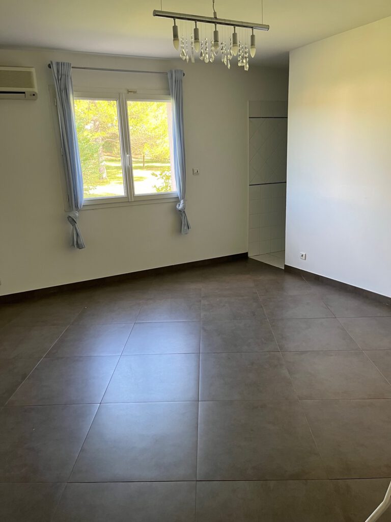 1 des chambres du bas